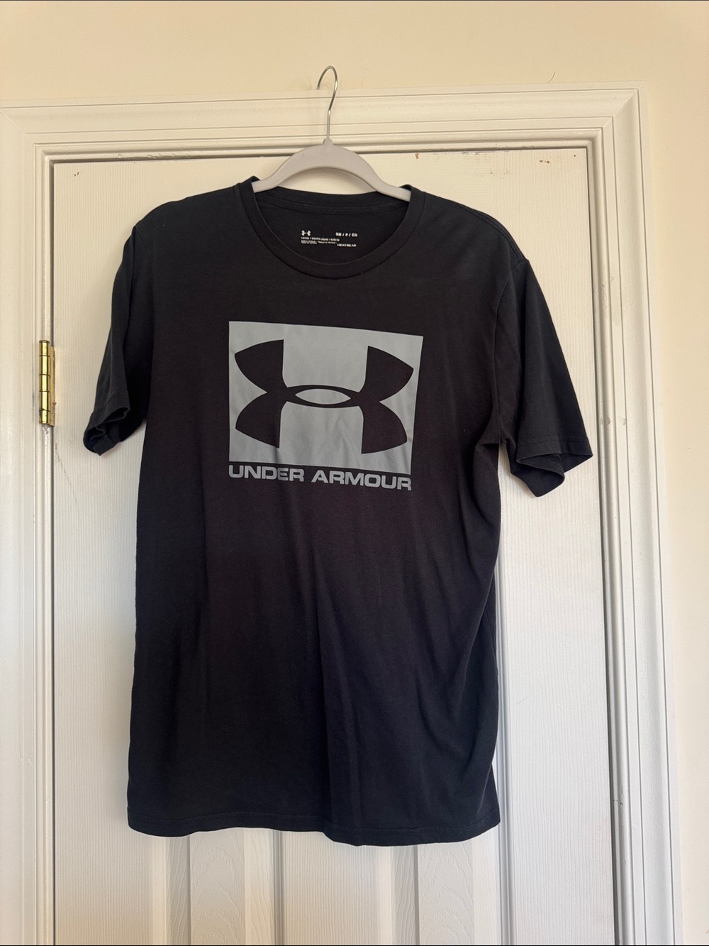 Under Armour Black Short-Sleeve Tee with Gray Logo